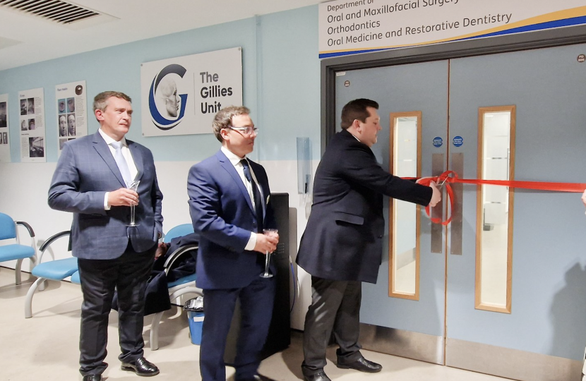 Louie French opening the Gillies Unit, Queen Mary's Hospital